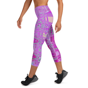 Capri Yoga Leggings | Cool Abstract Magenta Retro Zigzag Waves