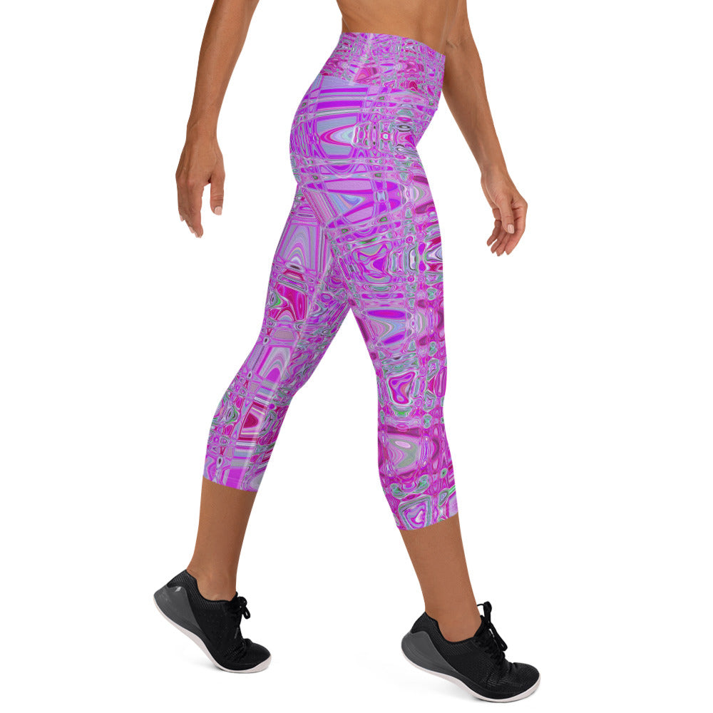 Capri Yoga Leggings | Cool Abstract Magenta Retro Zigzag Waves