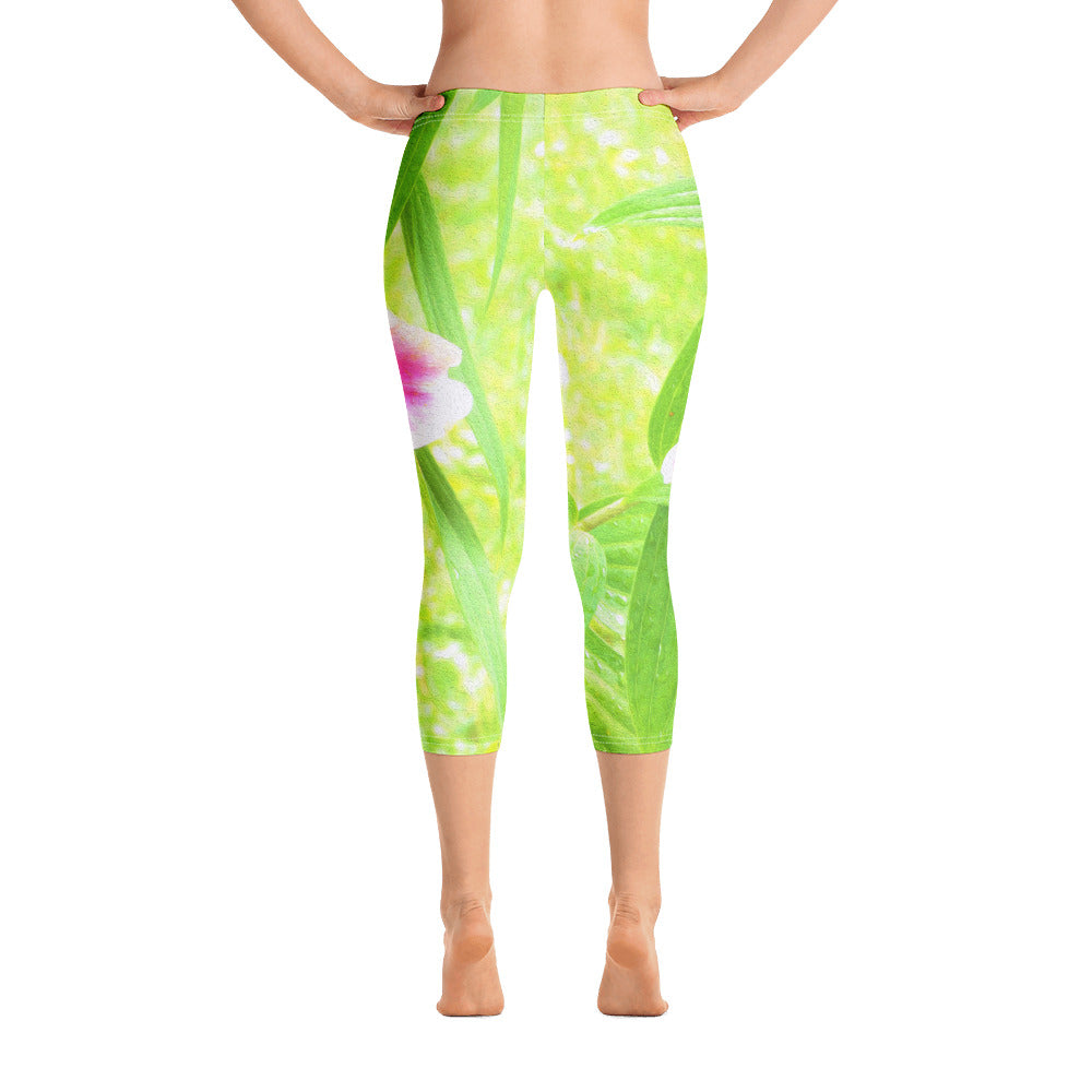 Capri Leggings for Women, Pretty Deep Pink Stargazer Lily on Lime Green