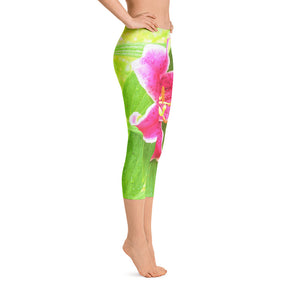 Capri Leggings for Women, Pretty Deep Pink Stargazer Lily on Lime Green